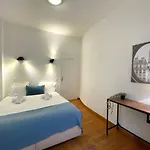 100 Belmondo Cosy Center باريس